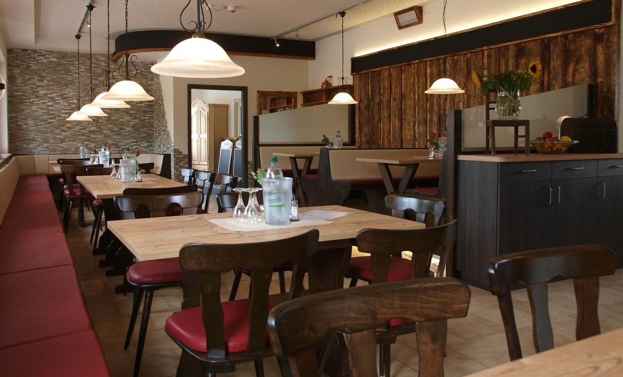 Fraenkischer Hof --- Hotel In Pegnitz --- Schlabecks Fraenkischer Hof Екстер'єр фото